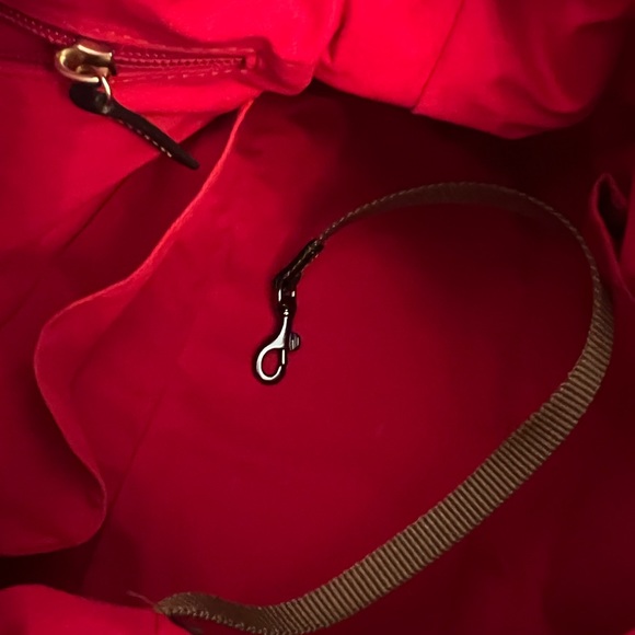 Dooney & Bourke iconic Satchel in Suede, iconic color, good used condition - Picture 11 of 11